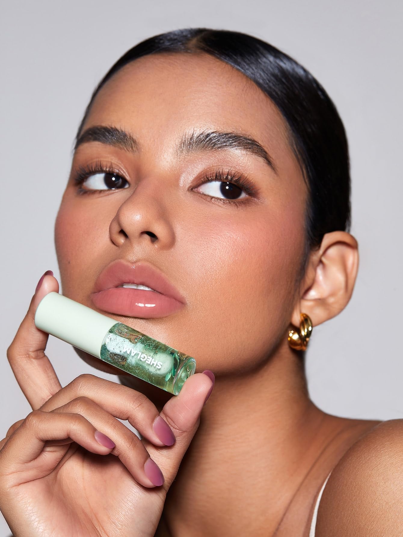 SHEGLAM Jelly Wow Hydrating Non-Sticky Lip Oil Moisturizing Plumping Lip Gloss - Berry Involved