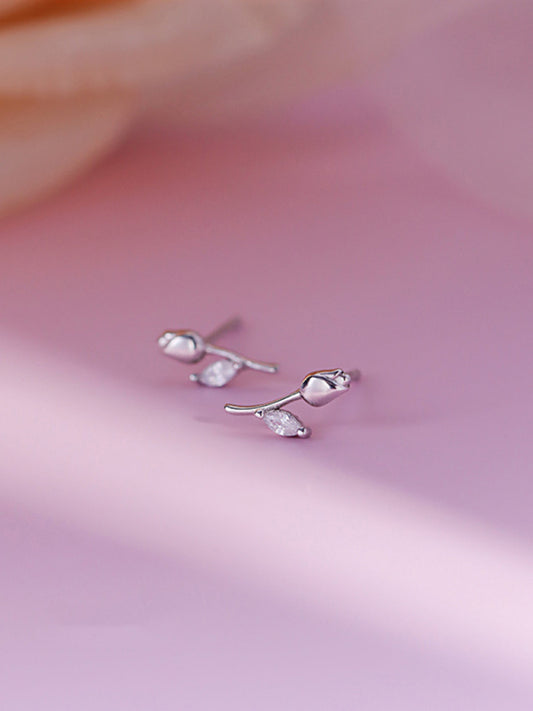 New flower earrings, personalized and elegant tulip earrings